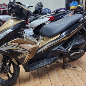 cho thuê xe máy honda airblade 125