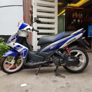 cho thuê xe yamaha nouvo 5